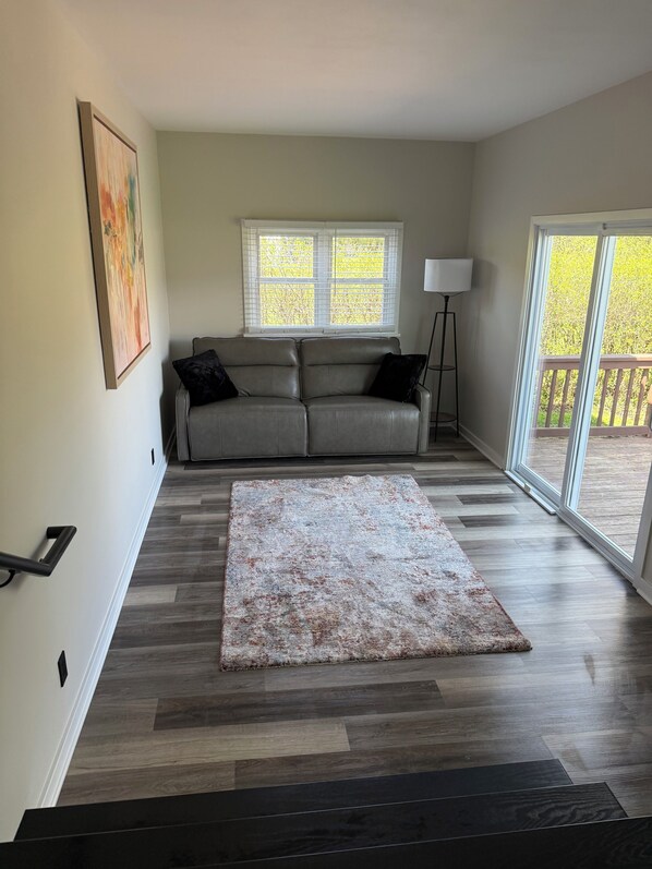 Interior - Cozy 3-bedroom house in lovely Rochester with AC and charm (Rochester)
