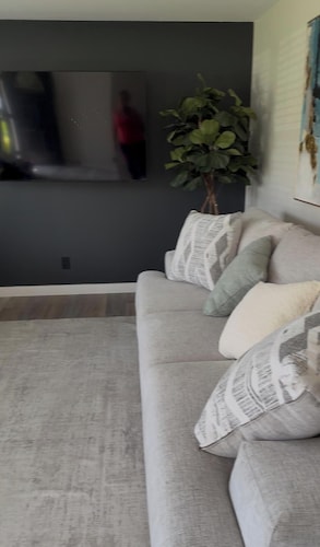 Cozy 3-bedroom house in lovely Rochester with AC and charm