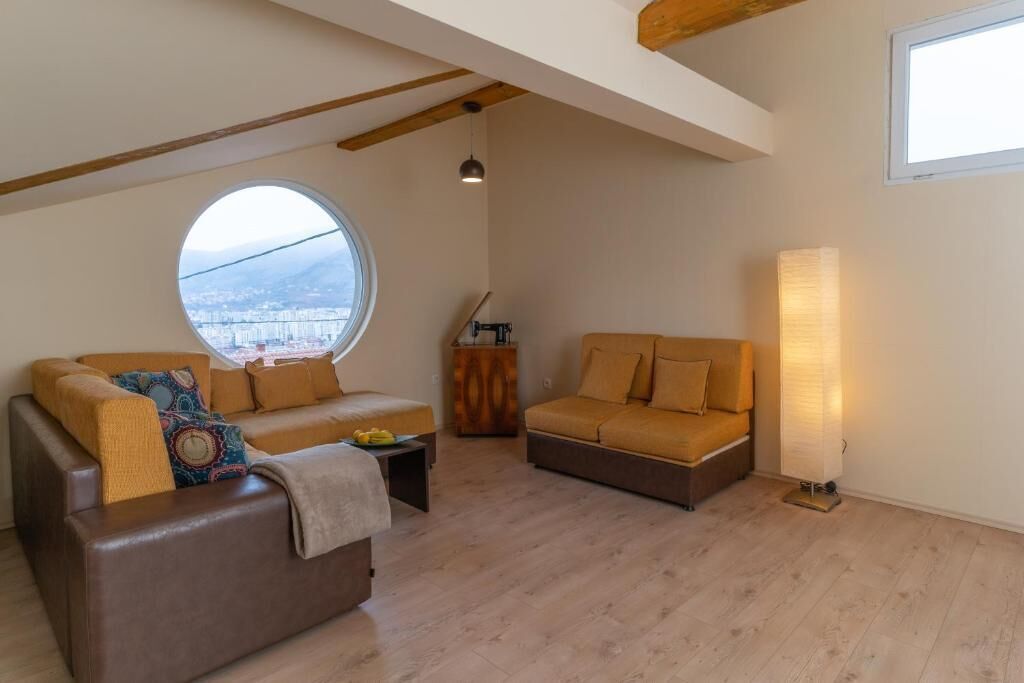 Apartment, Balcony, City View | Living area