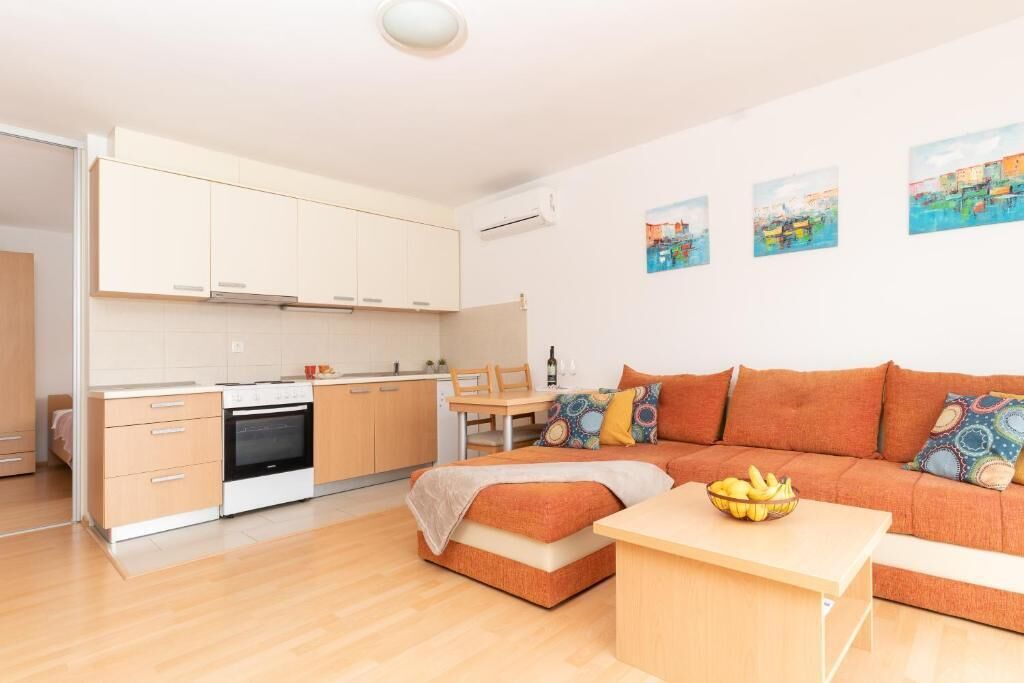 Apartment, Balcony, City View | Ruang tamu