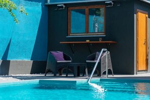 Seasonal outdoor pool - Pure Sky Apartments with pool (Mostar)