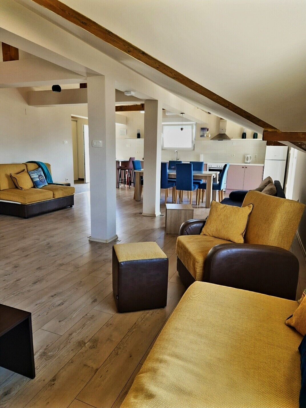 Apartment, Balcony, City View | Living area