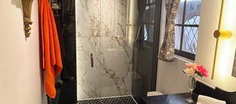 Beautiful, New,Clean,Luxurious Guest House in Great, safe location near consulate