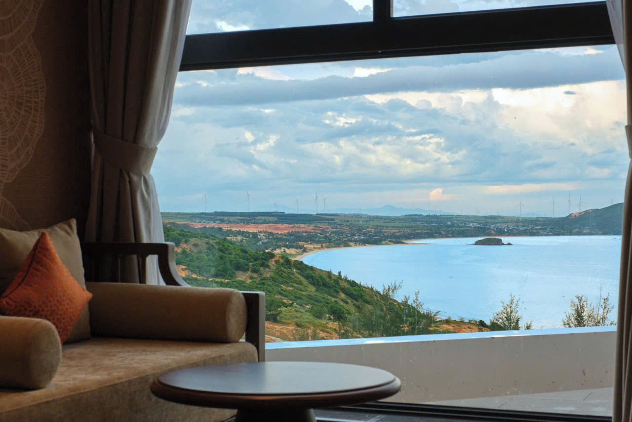 Deluxe Room, Sea View | Beach/ocean view