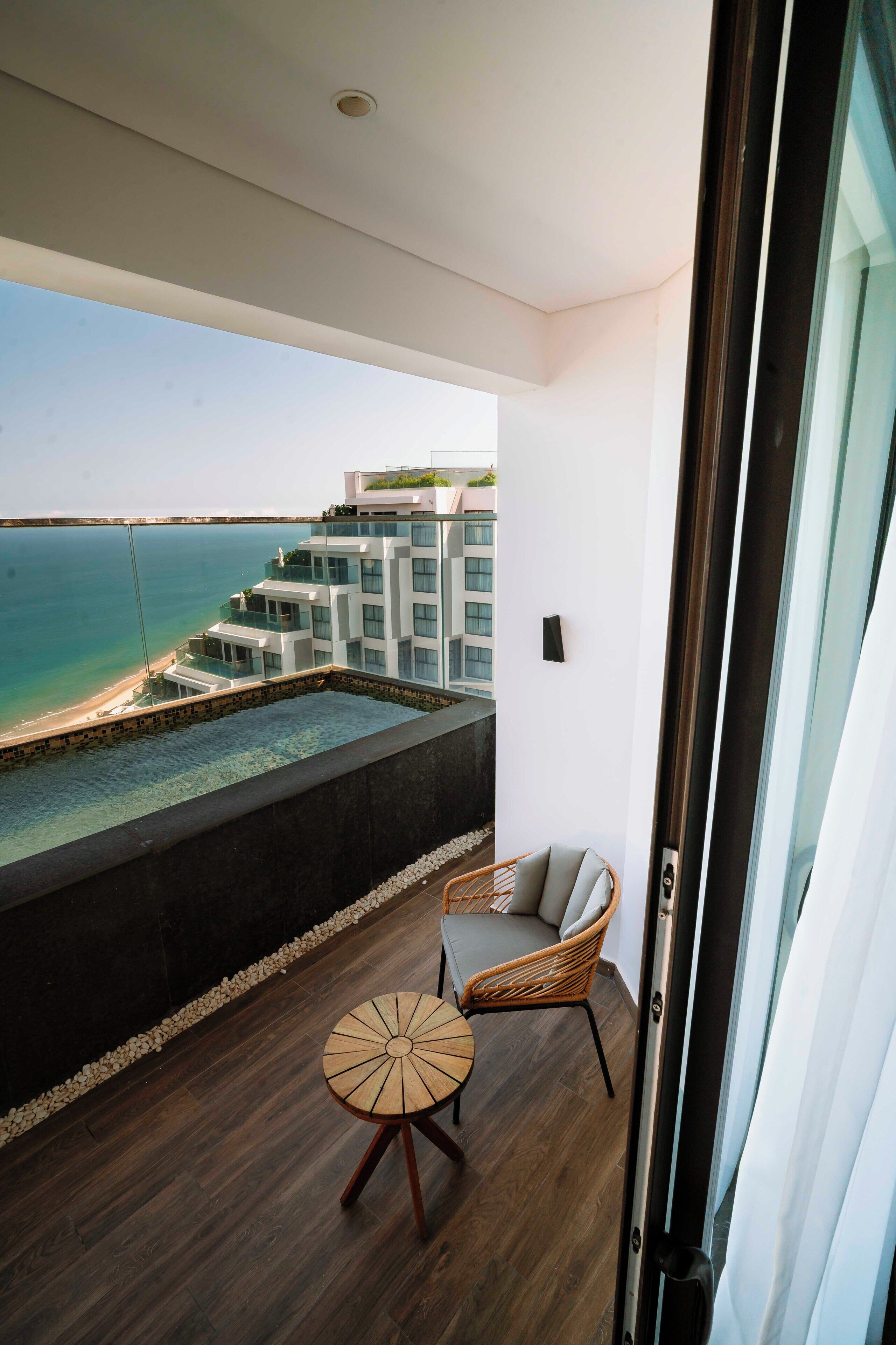 Suite – premier, privat basseng, sjøutsikt | Utsikt mot strand/hav