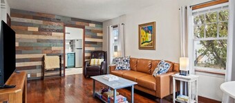 Downtow 3-bedroom bungalow duplex in Lebanon perfect for relaxing getaways