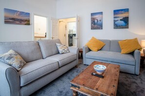 Smart TV y chimenea 