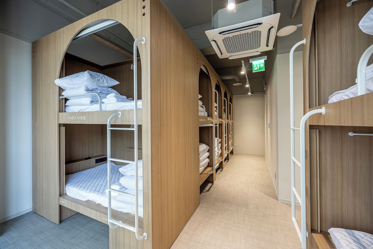 Desk, laptop workspace, free WiFi, bed sheets