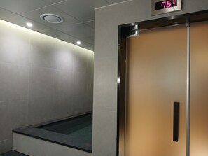 Shared Dormitory, Women only, Non Smoking | Bathroom