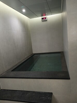 Shared Dormitory, Women only, Non Smoking | Bathroom