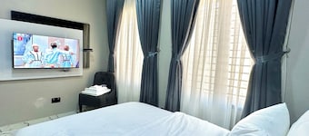 2-bedroom Apartment in serene Opic Estate with AC comfort