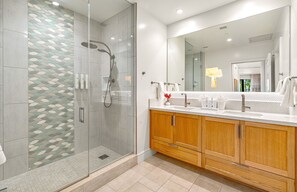 Shower, hair dryer, towels - Maui Resort Rentals: 6BR Retreat at Kaanapali’s Newest Luxury Residences, Steps from Beach & Resort Amenities! (Lahaina)