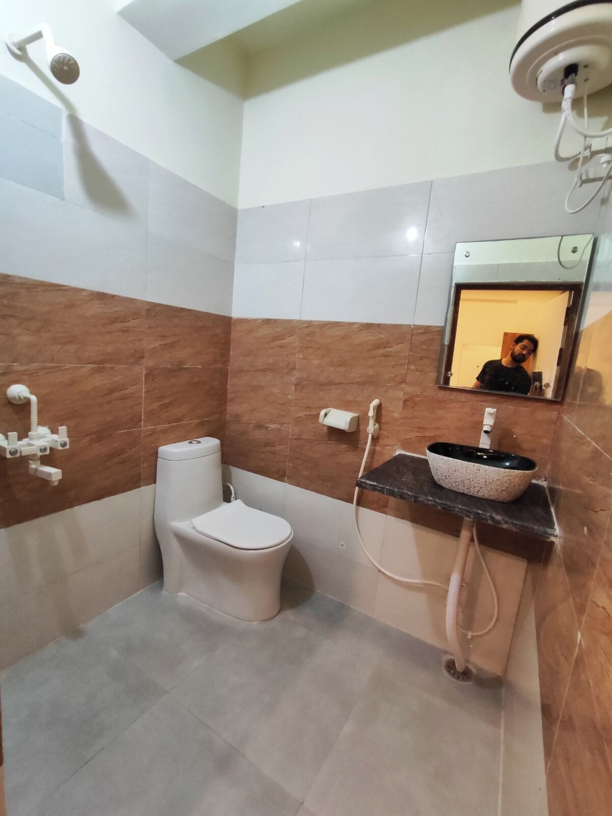 مستلزمات مجانية للعناية الشخصية، مناشف، صابون، شامبو