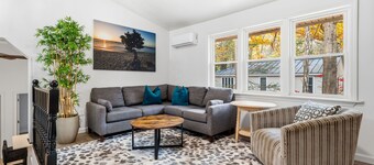 Spacious 4-bedroom house walking distance to York beaches.