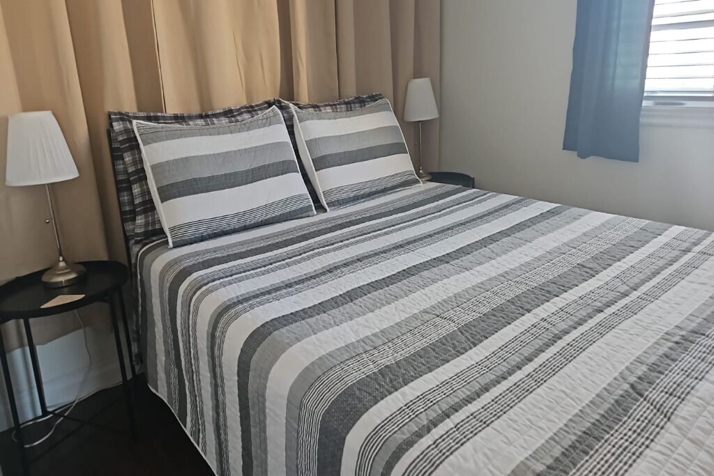 1 Schlafzimmer, Bügeleisen/Bügelbrett, kostenloses WLAN, Bettwäsche