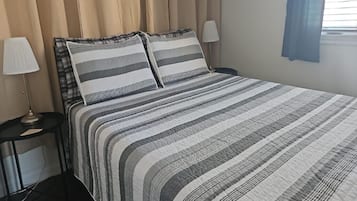 1 bedroom, iron/ironing board, free WiFi, bed sheets