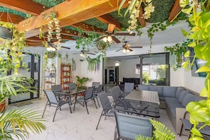 Outdoor dining - Luxury Vacation Villa Puerto Vallarta sleeps 44 (Puerto Vallarta)