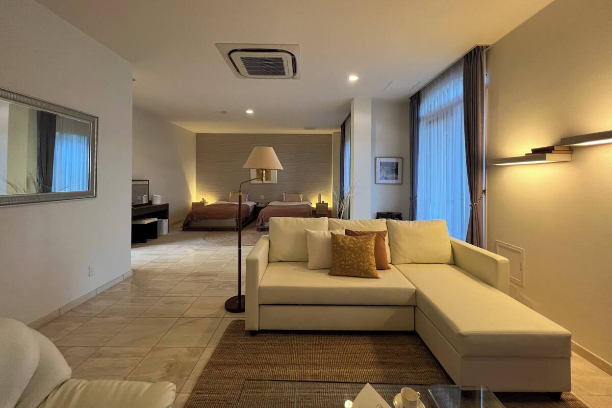 Blackout curtains, free WiFi, bed sheets