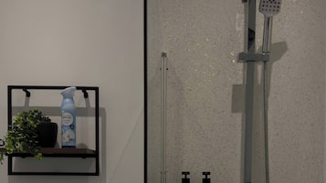 Apartment, 1 Bedroom | Bathroom