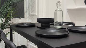 Apartment, 1 Bedroom | Dining