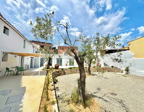 Terrace/patio - " Il Borgo Apartments " (Bari Sardo)