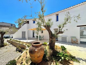 Terrace/patio - " Il Borgo Apartments " (Bari Sardo)