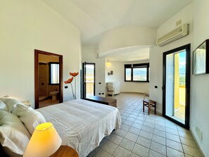 Room - " Sunset Villa Apartment " (Bari Sardo)