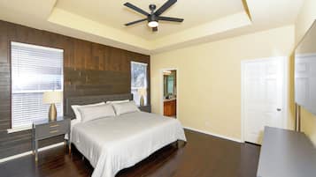 3 bedrooms, iron/ironing board, free WiFi, bed sheets