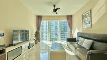 Apartamento Confort, 2 habitaciones, vistas a la ciudad | Zona de estar