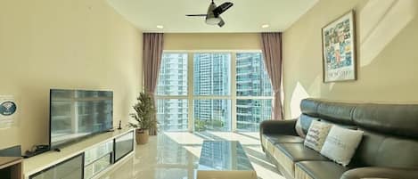 Comfort Apartment, 2 Bedrooms, City View | Living area | TV