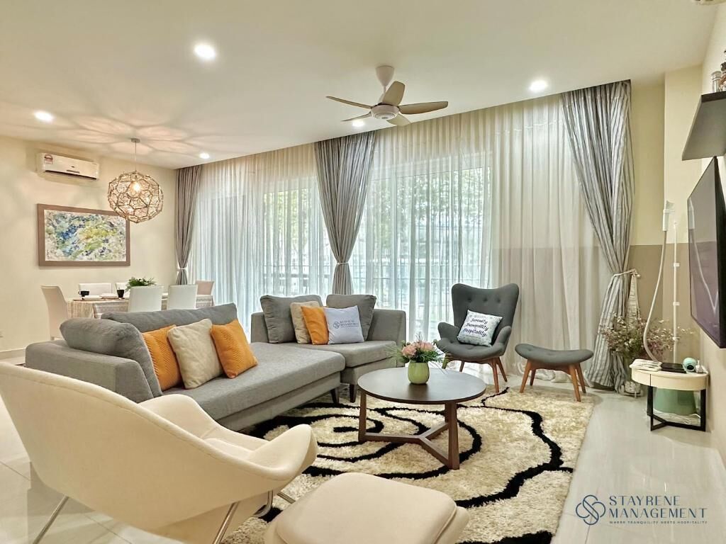 Luxury Apartment, 3 Bedrooms, Balcony, Pool View | Ruang tamu