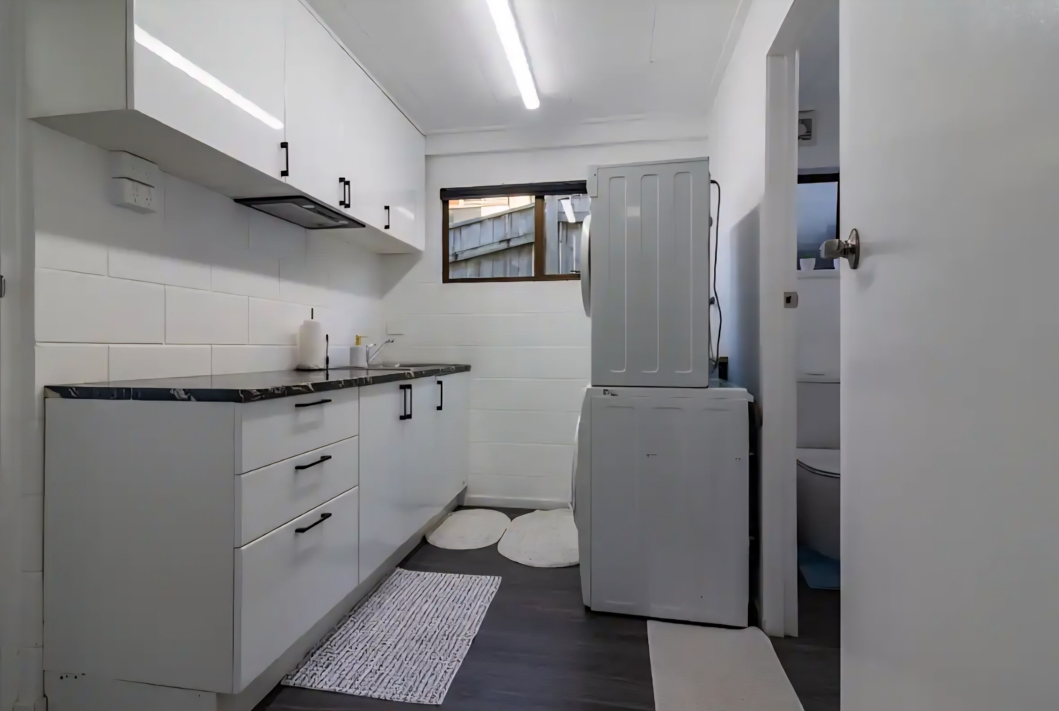 淋浴设施、吹风机、毛巾、肥皂