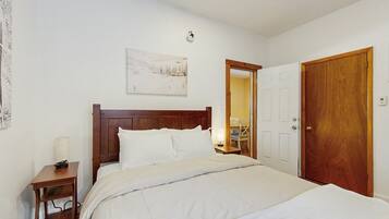 4 quartos, acesso à internet, roupa de cama