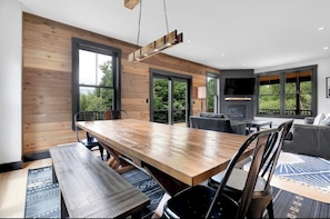 Dining - Cozy & Modern Ski Getaway Hot Tub Near Sunday River & Mt Abram-Sleeps 16+ (Bethel)