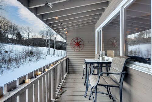 Sunrise C-122 Sunday River Ski In Ski Out Condo