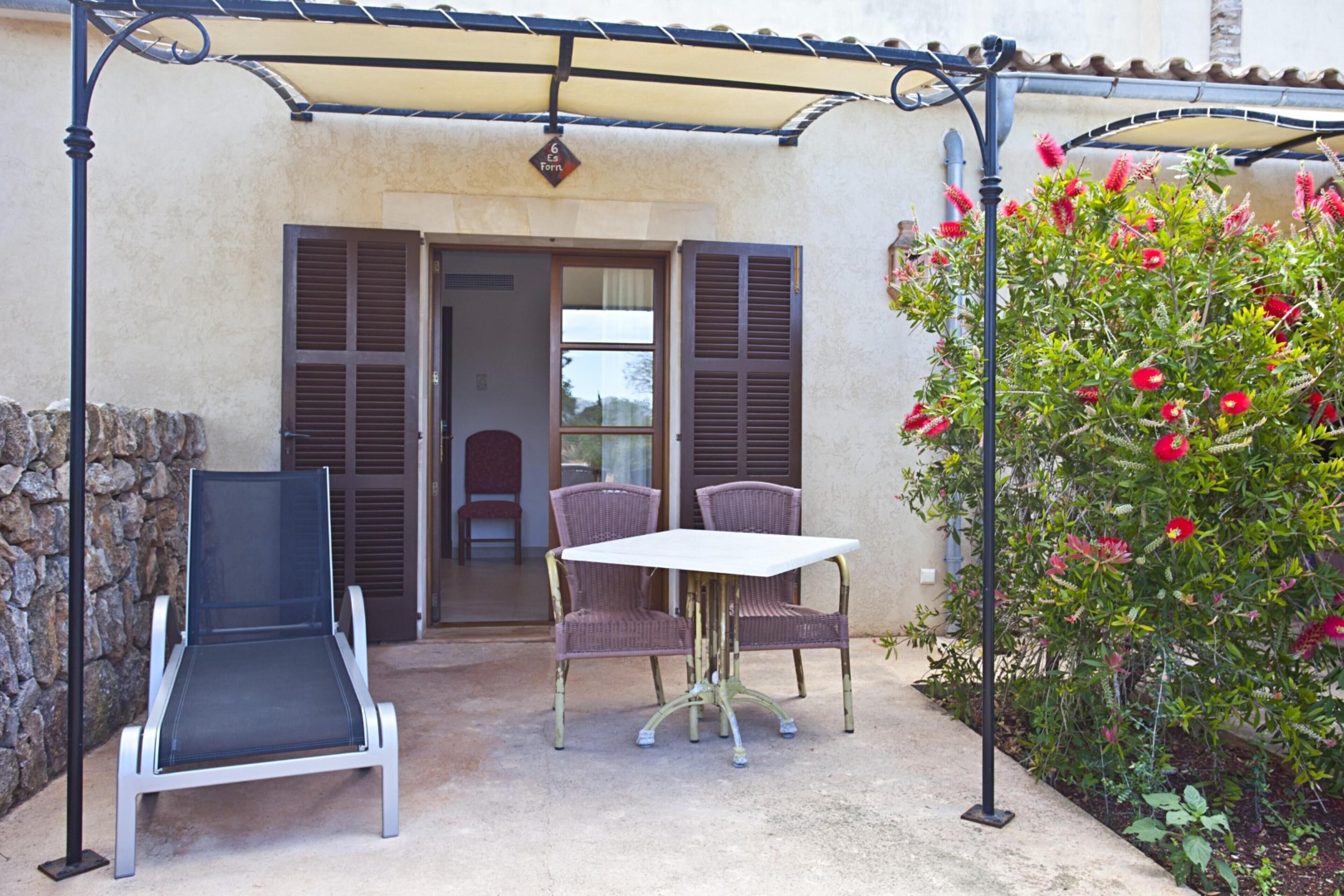 屋外ダイニングエリア