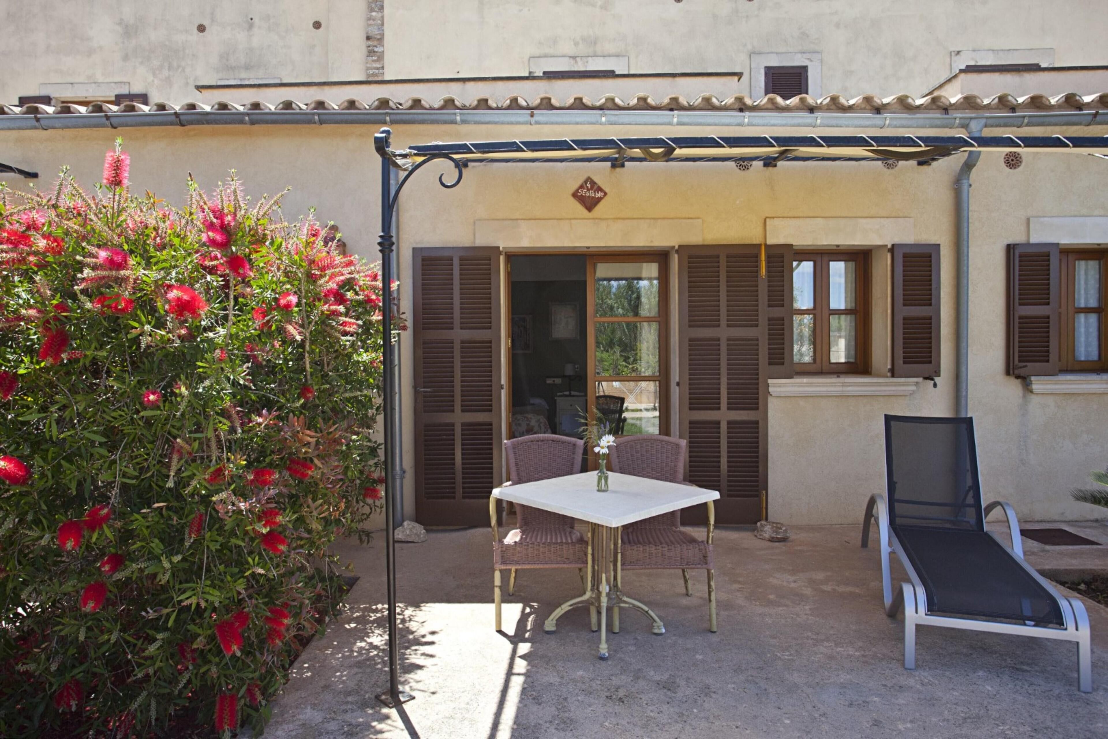 屋外ダイニングエリア