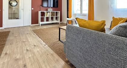 Elegant 2 Bedroom Apartment with Free Parking Paris St-Denis by Immo Kit BNB