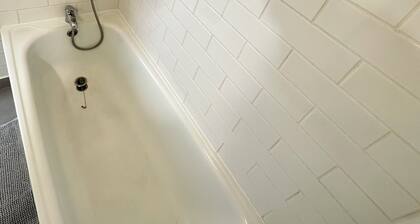 Elegant 2 Bedroom Apartment with Free Parking Paris St-Denis by Immo Kit BNB