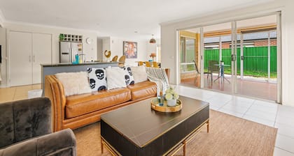 StayAU Modern Sanctuary Mins Ct&Airport