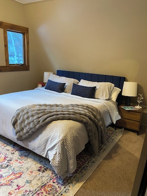 6 makuuhuonetta, työpöytä, silitysrauta/-lauta, ilmainen Wi-Fi