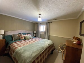 6 bedrooms, desk, iron/ironing board, free WiFi - Cozy Bear 6-bedroom Mountain cabin in Midway- amazing forest views! (Midway)
