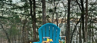 Lake Front Escape with Kayaks, Fire Pit, Pool & Pickleball