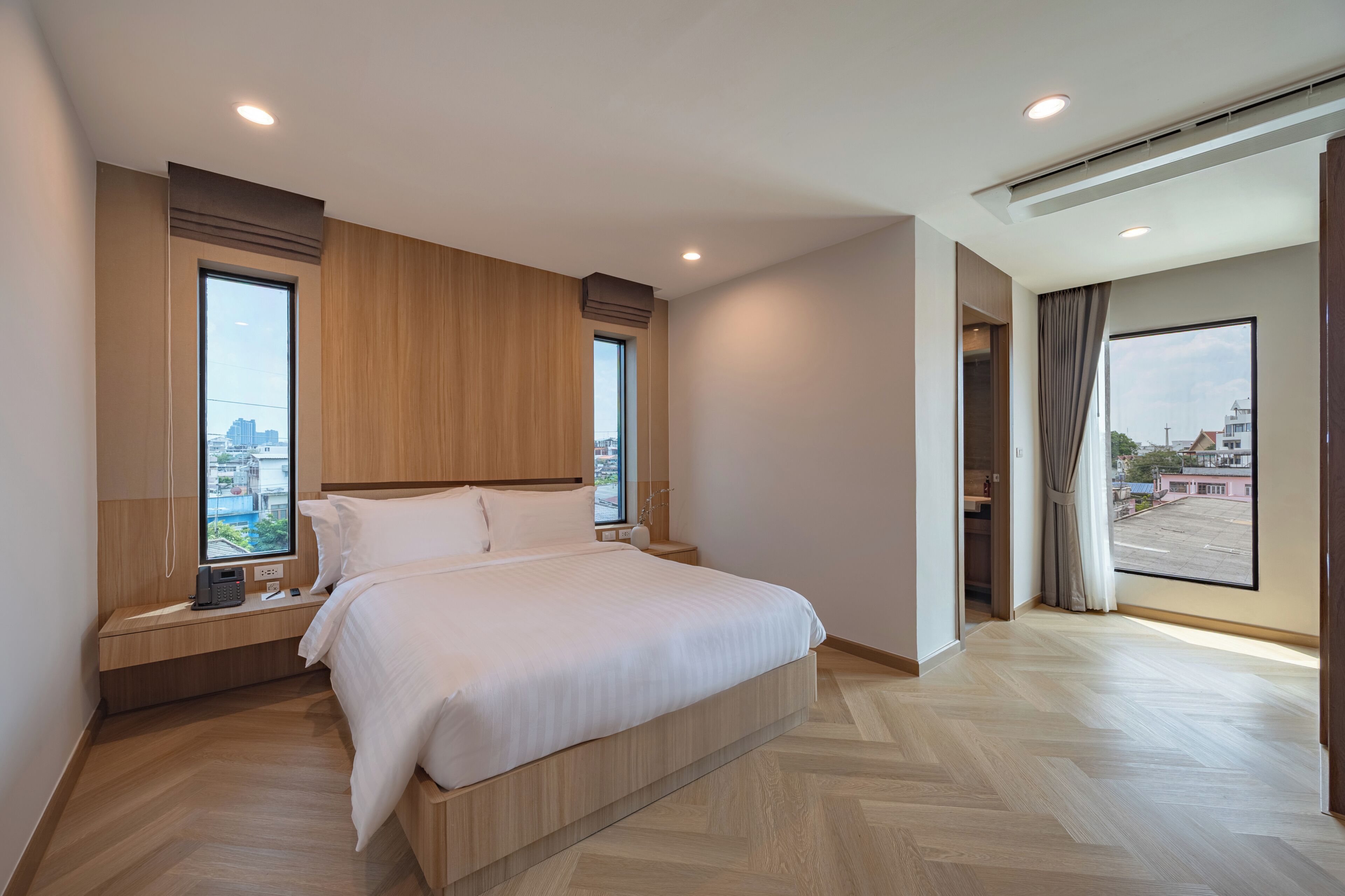 Deluxe Room, City View | City view