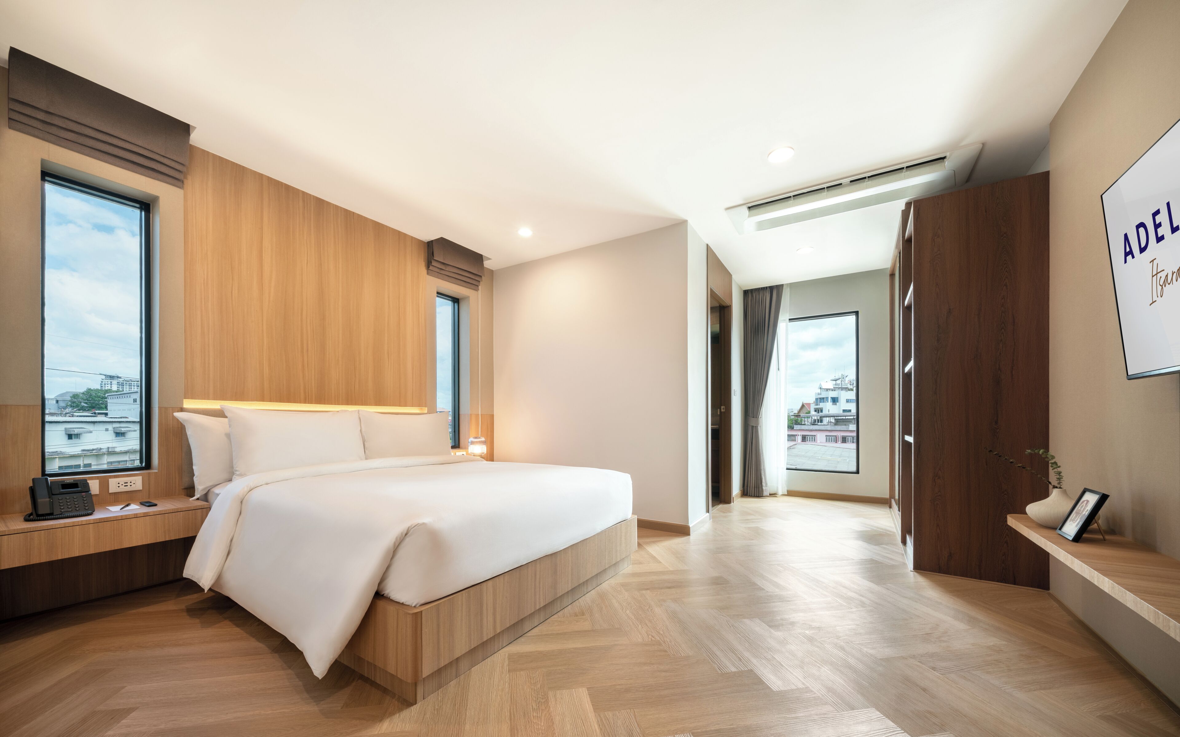 Deluxe Room, City View | City view