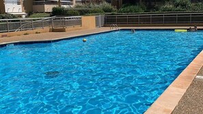 Pool - Vacation rental with pool in Le Lavandou: beautiful one-bedroom apartment with a guest room,... (LE LAVANDOU)