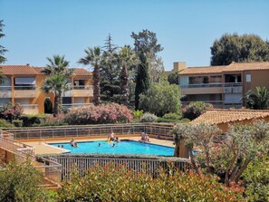 Pool - Vacation rental with pool in Le Lavandou: beautiful one-bedroom apartment with a guest room,... (LE LAVANDOU)