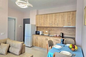 Interior - Happy Stay Apartment by the Sea 095 (Golem)
