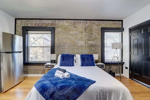 East Side Gem Steps to Brady St & McKinley Beach