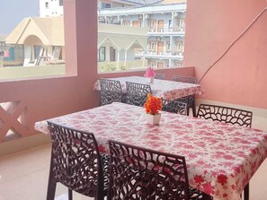 Family Room | Outdoor dining - Hotel Nilamadhab (Brahmagiri)